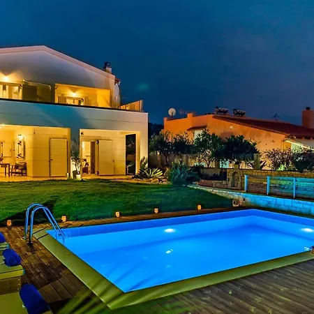 Filema Luxury Villa *