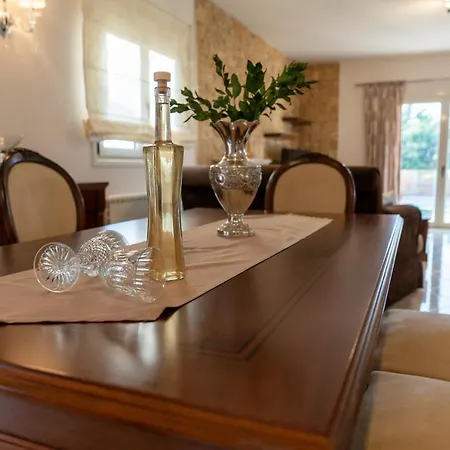 Filema Luxury Villa